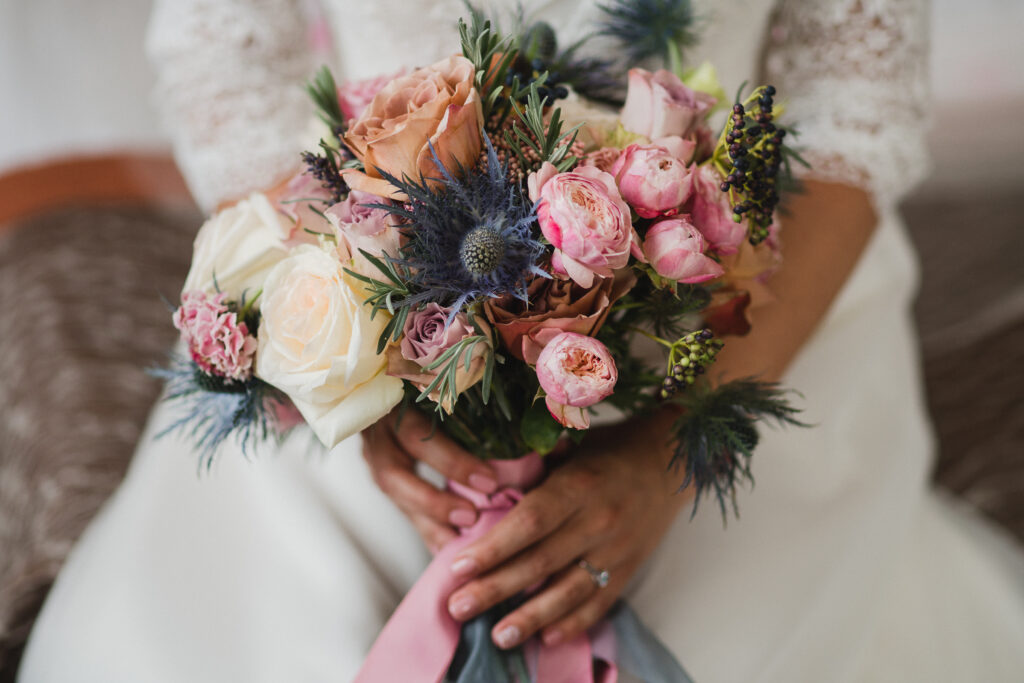 bridal-bouquets-calgary-sofiori