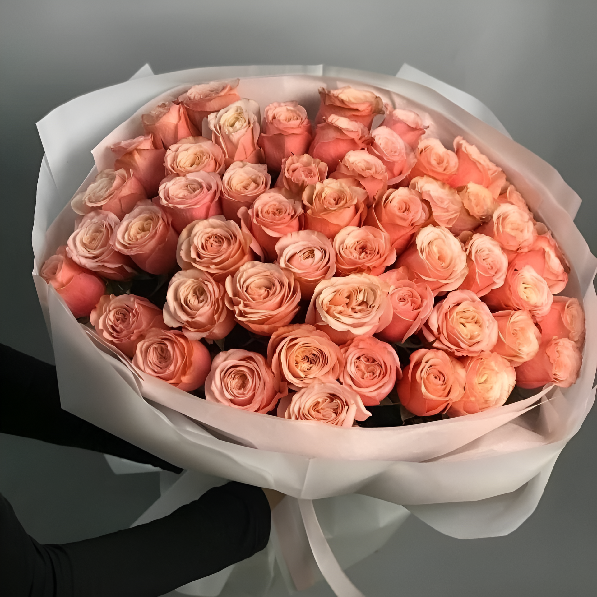 Luxurious Peach Rose Bouquet – 50 Stems