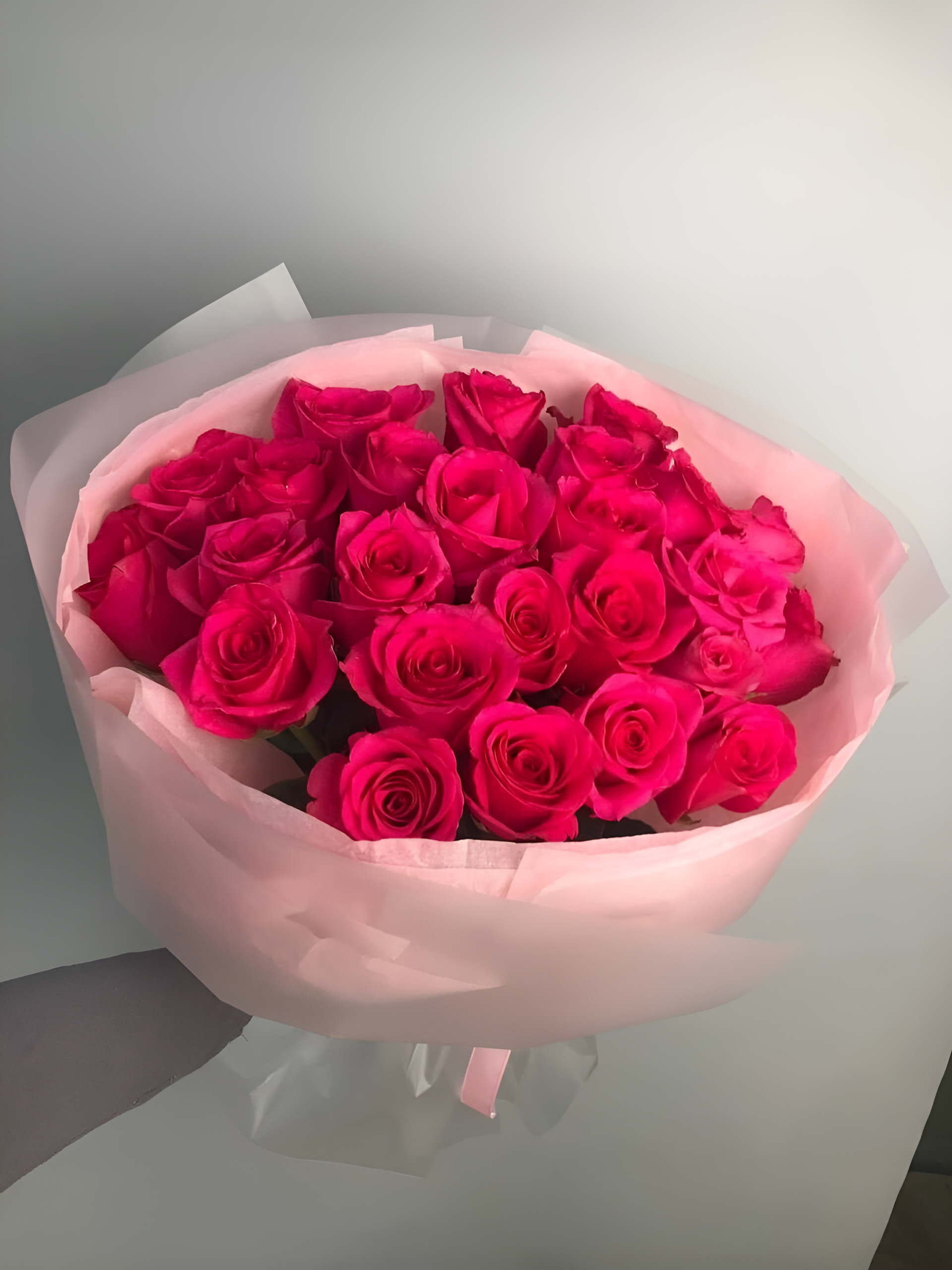 Elegant Pink Rose Bouquet – 25 Stems