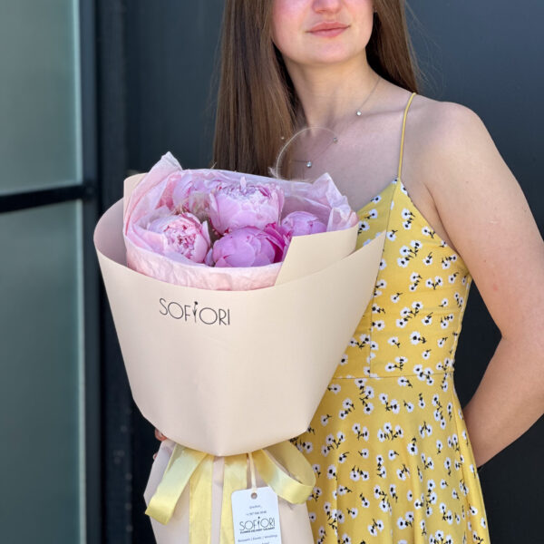 Perfect pink peony bouquet for any occasion. Flower delivery in Calgary.